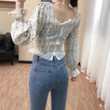 Spring style, floral blouse with lace square collar, short long-sleeve top