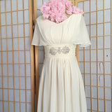 Plus-size bridesmaid dresses, long v-neck dresses, ivory evening gowns,white dresses